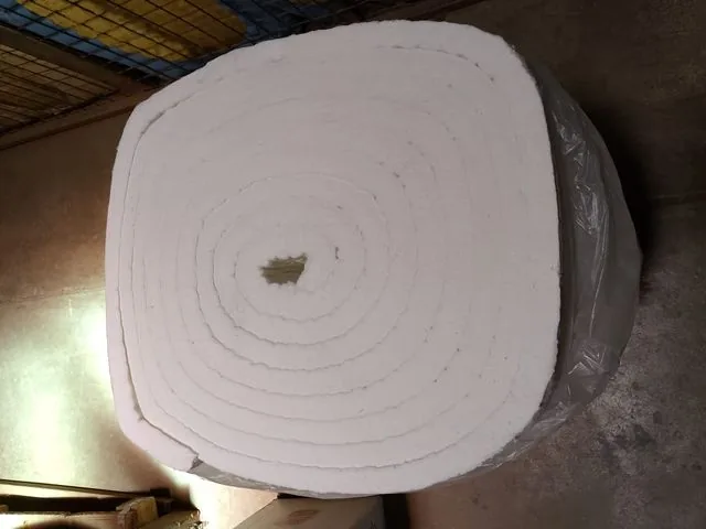 Roll of white ceramic fibre blanket insulation